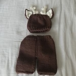 Handmade newborn clothes for photoshoot